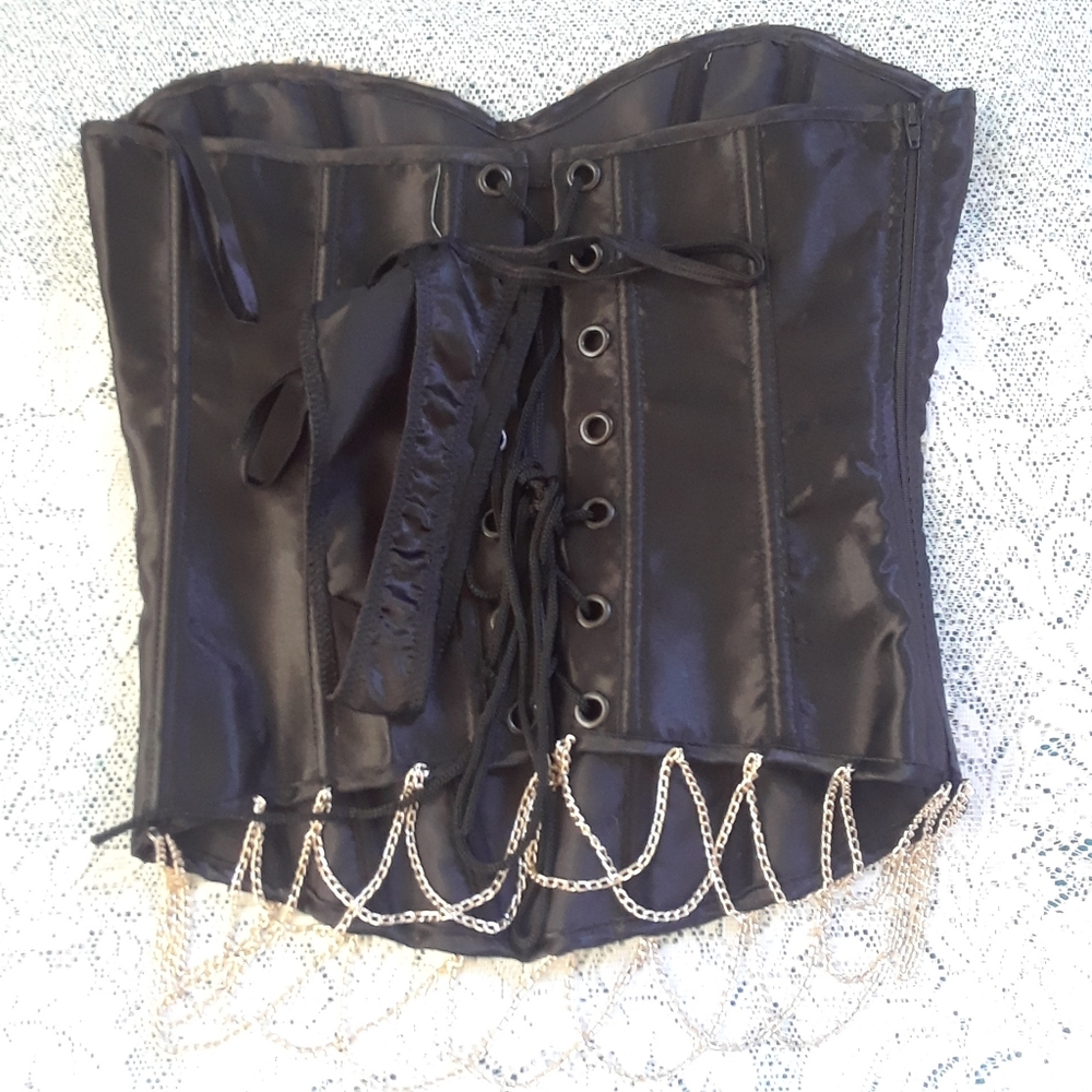 Corset - Picture 2 of 2